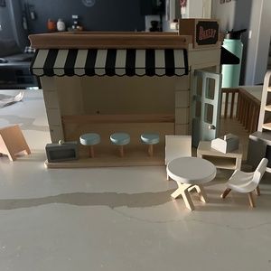 Magnolia wooden toy bakery